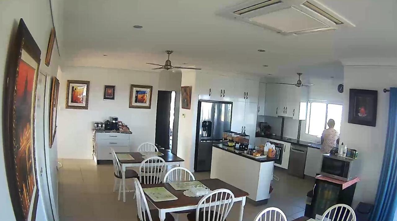 Margs Bed And Breakfast Bowen Dış mekan fotoğraf